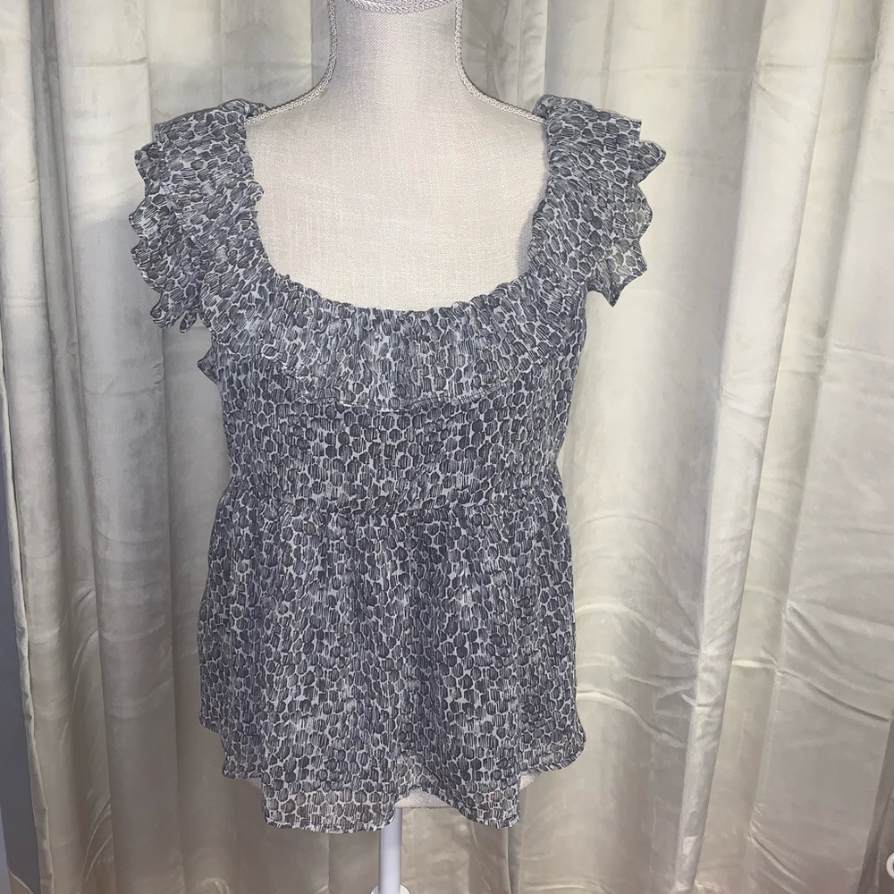 Banana Republic Ruffle Blouse - sz M - NWOT - Picture 1 of 11